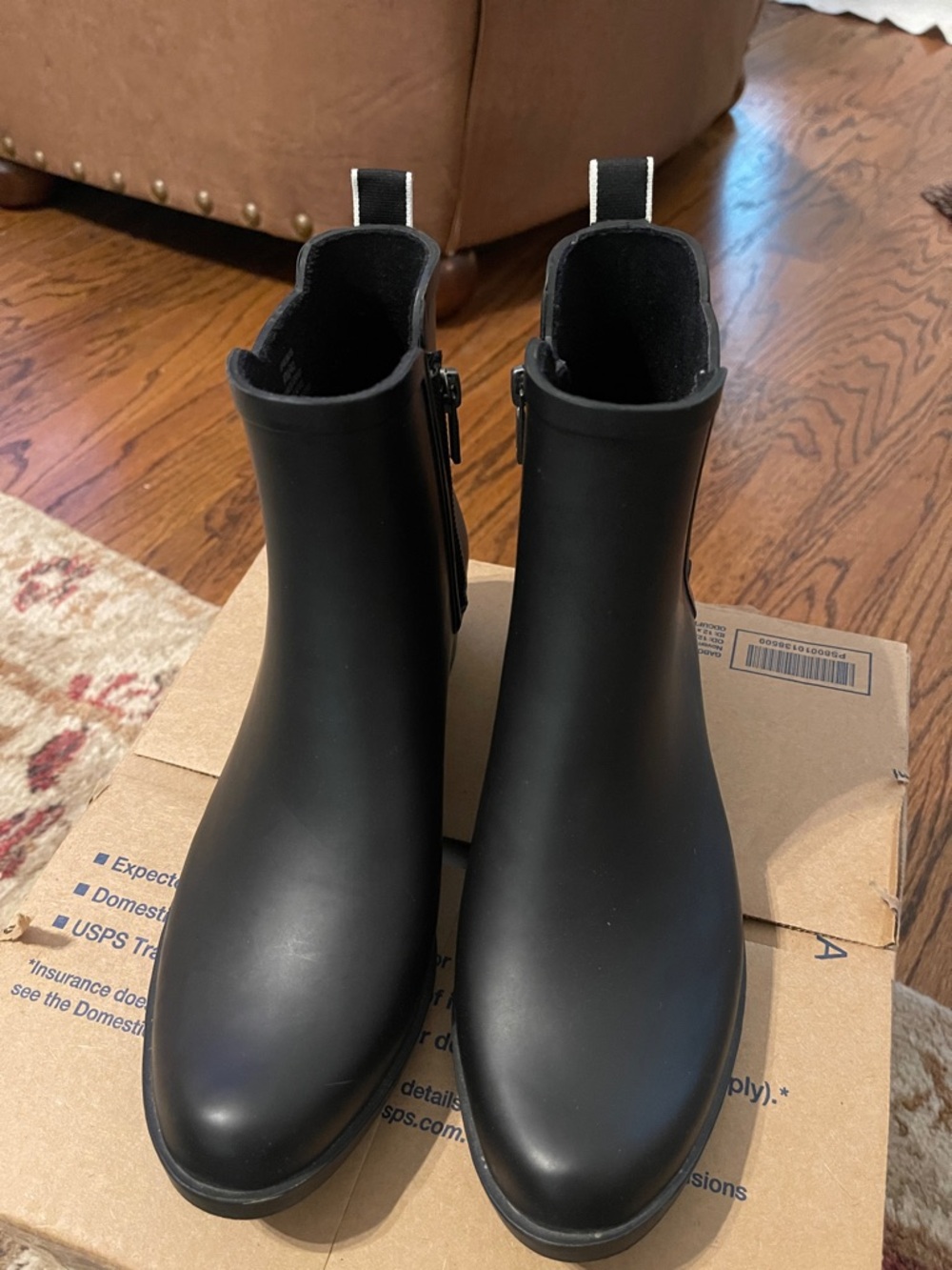 Lucky Brand Black Women's Zip Ankle Rain Boots - Classic Chelsea Style - 9
